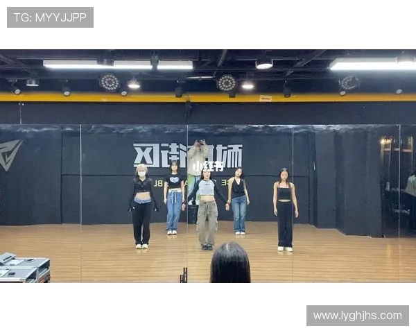 南京街舞队与西安街舞队技术对决的深度分析与复盘探讨